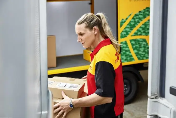 pl-parcel-business-customers-road-shipments-2.web.796.448